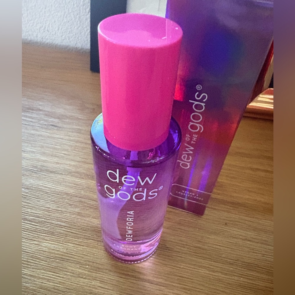 NIB Dewforia Body Fragrance